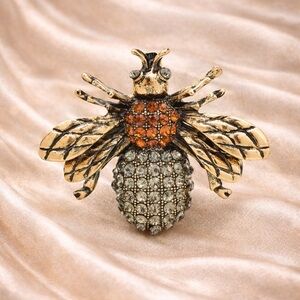 Vintage Amber Gold Bee Brooch